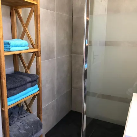 Mit Gemeinschaftlichem Pool Apartment
